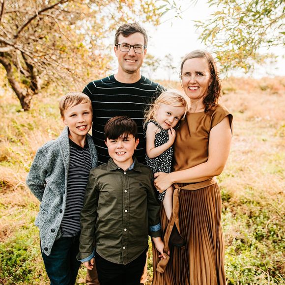 Meet your Posher, Lori - Picture 1 of 1